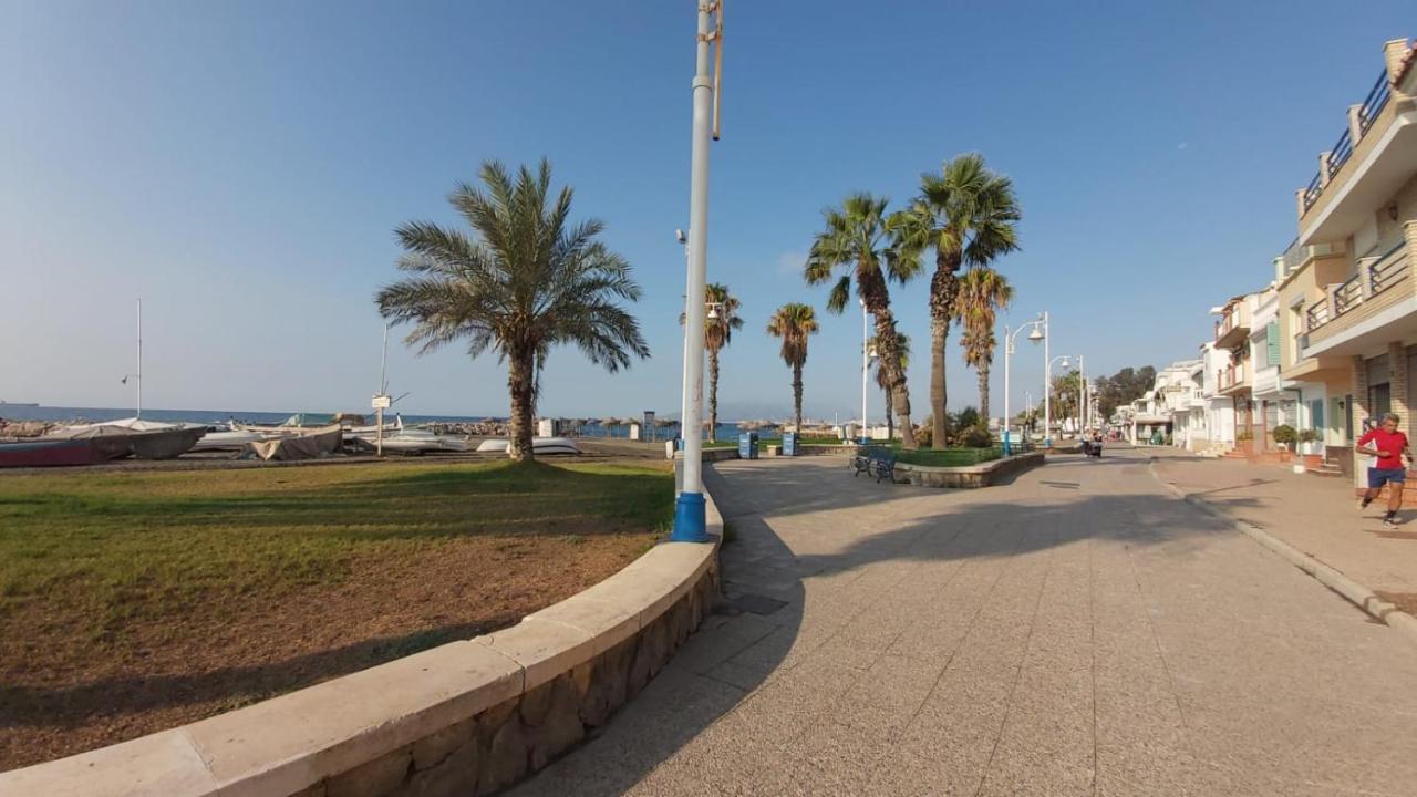 Del Parque Flats Pina Beach Málaga Dış mekan fotoğraf